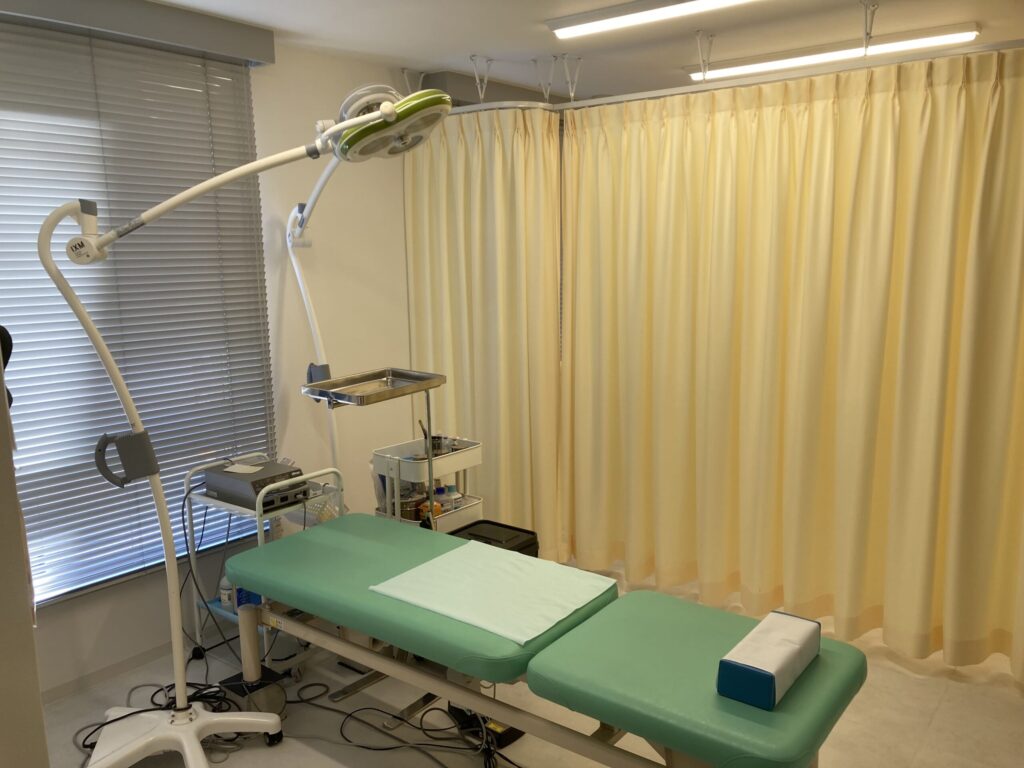 ABCクリニック神戸院の施術ルーム全体像