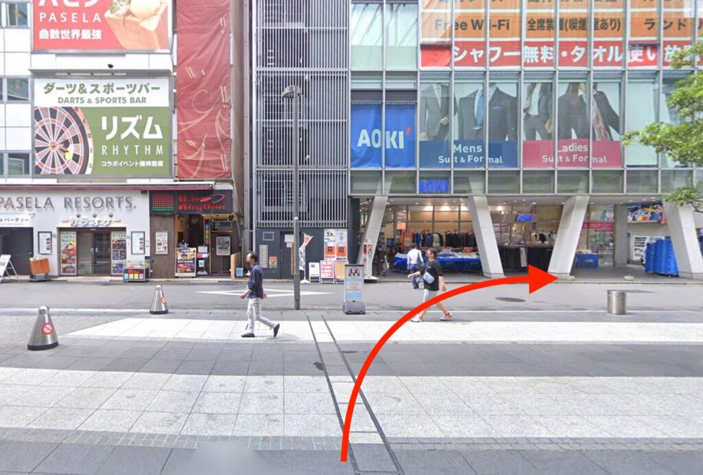 JR秋葉原駅から電気街へ向かう裏路地経路